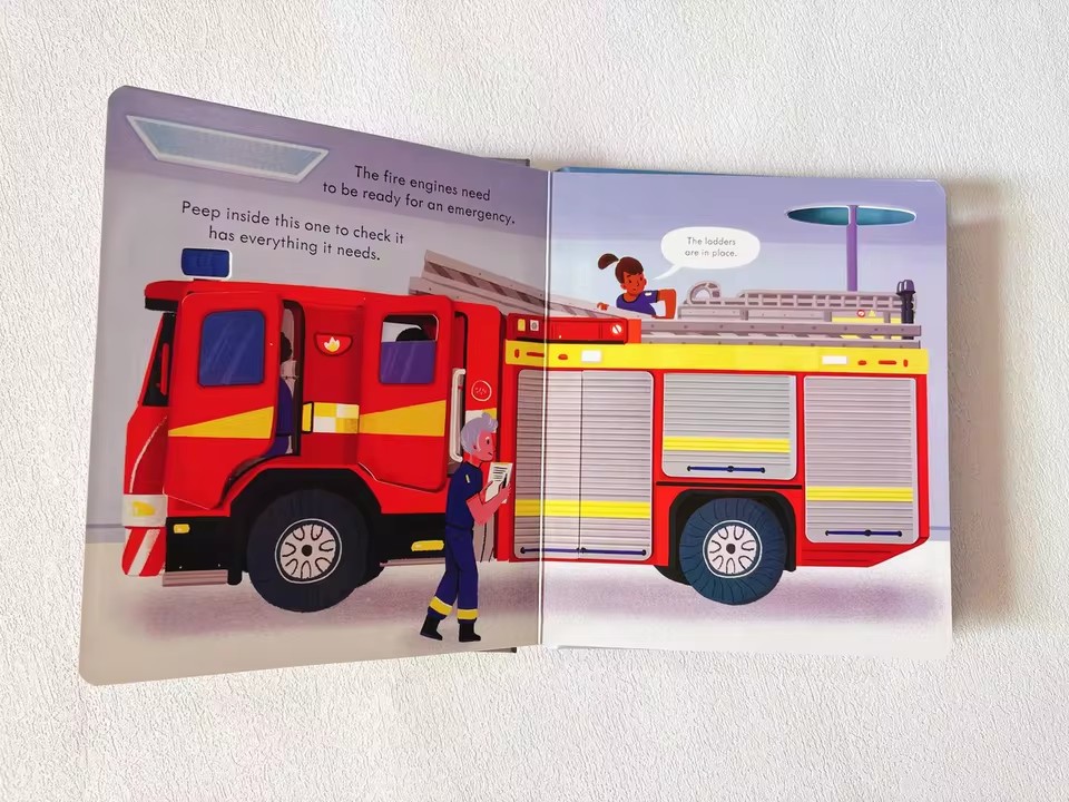 Usborne ピープインサイド 消防車の仕組みを知る 3D - Photography Job のレビューと価格