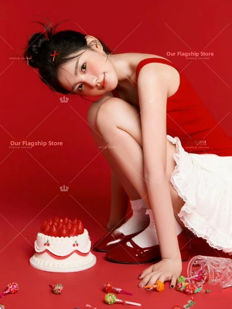 赤い誕生日テーマの写真撮影服韓国スタイルの芸術的な甘い個性的 - Photography Studio のレビューと価格