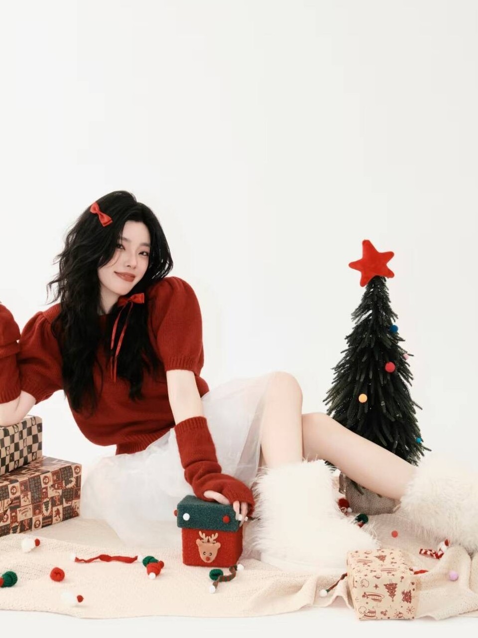 クリスマステーマ赤いセーターアートフォトスタジオ新鮮な雰囲気 - Photography Studio のレビューと価格